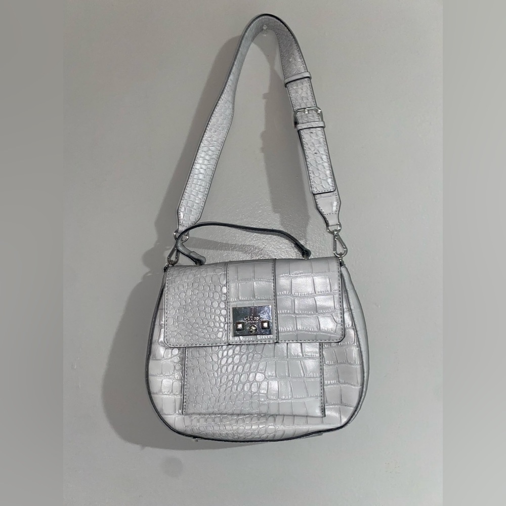 Gray guess purse with matching wallet